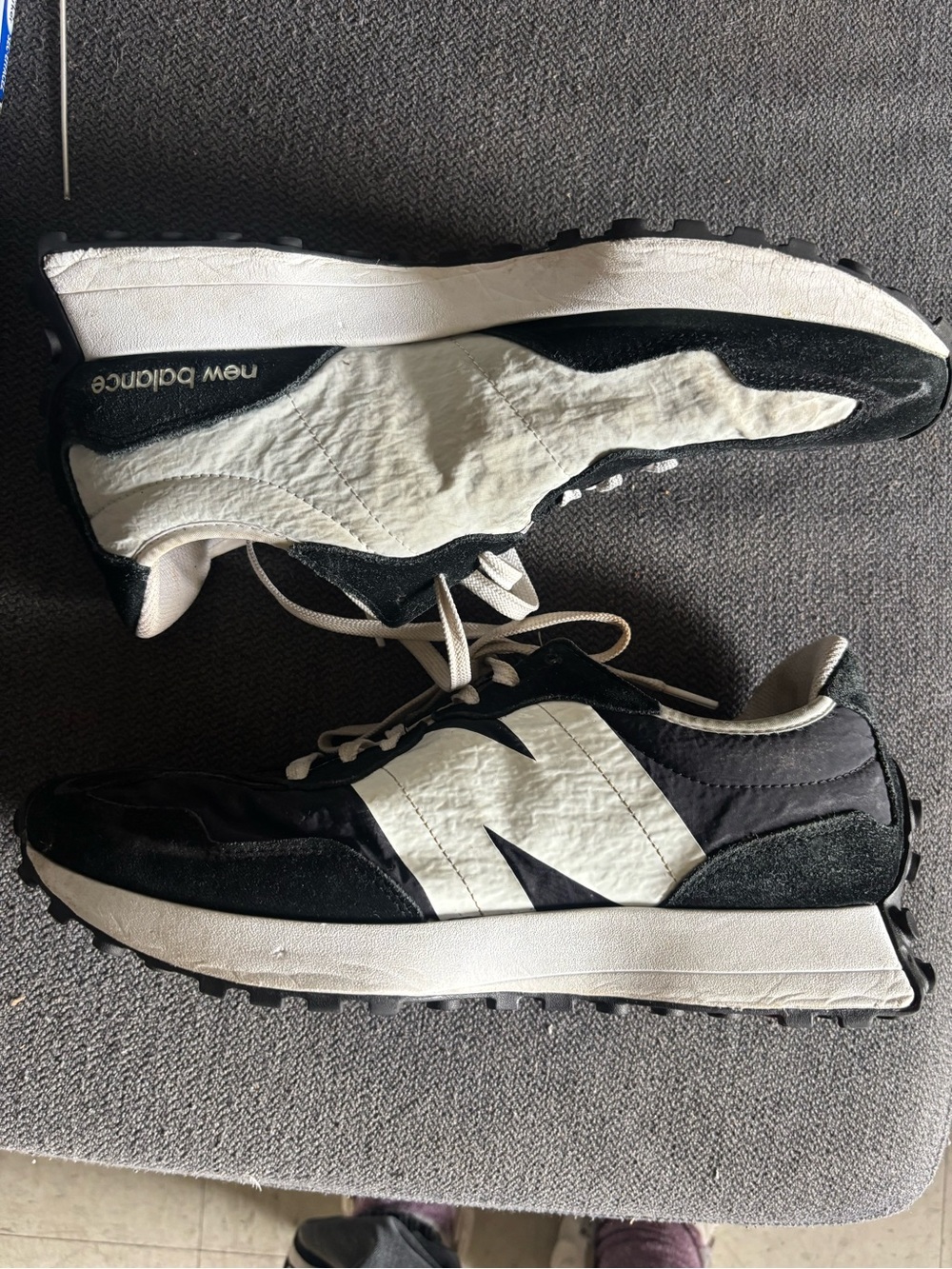 New Balance 327 Black and White Sneakers